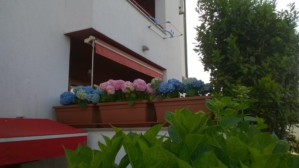 Apartmani Adrijan Krk Krk Town Quarto foto
